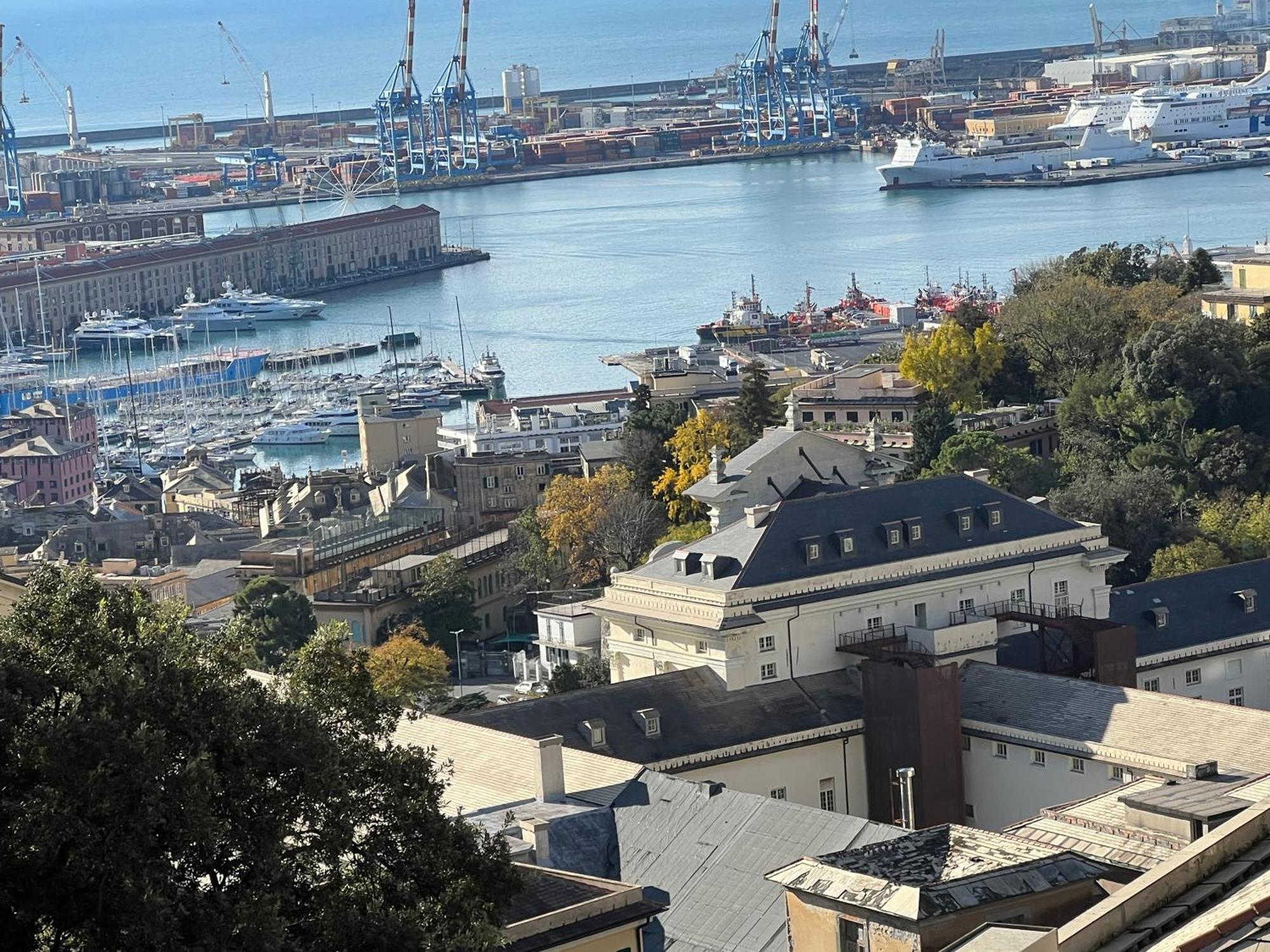 Perdianahouse Waterfront Lägenhet Genua Exteriör bild